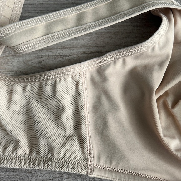 SYROKAN Max Control Underwire Sports Bra  Adjustable Straps Unlined 38DD - Picture 9 of 9